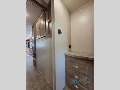 2018 Forest River Rockwood Signature Ultra Lite 8324BS photo 27