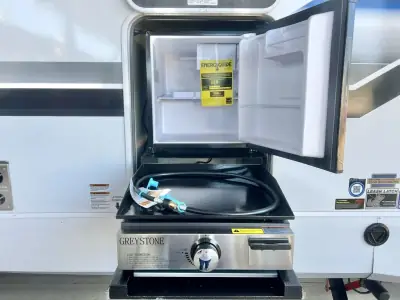 2026 Forest River Cherokee Alpha Wolf 24TRUNK photo 12