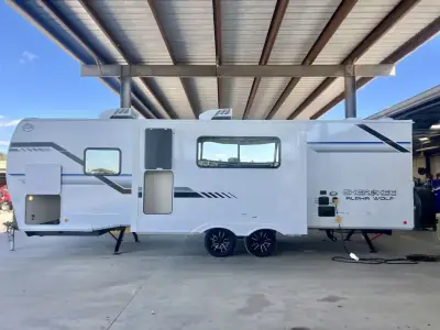 2026 Forest River Cherokee Alpha Wolf 24TRUNK photo 15