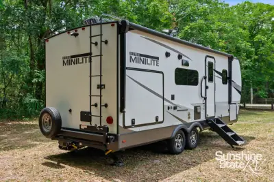 2023 Forest River Rockwood Mini Lite 2511S photo 3