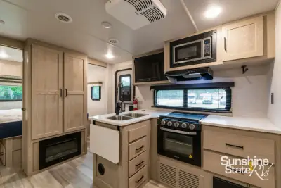 2023 Forest River Rockwood Mini Lite 2511S photo 12