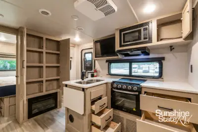 2023 Forest River Rockwood Mini Lite 2511S photo 13