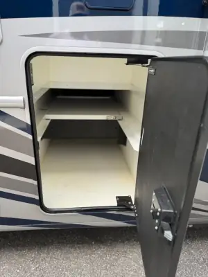 2022 Thor Motor Coach Palazzo 33.5 photo 8