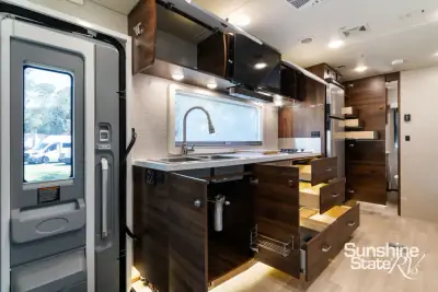 2023 Winnebago Navion 24D photo 18