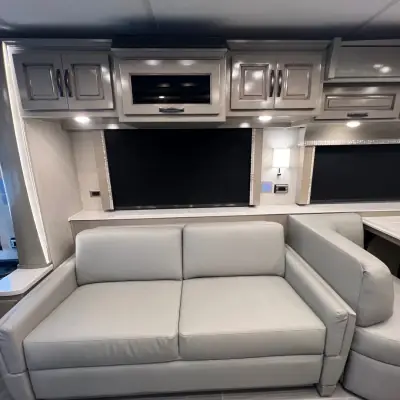 2023 Newmar Dutch Star 4370 photo 9