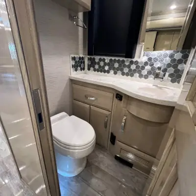 2019 Newmar King Aire 4531 photo 13