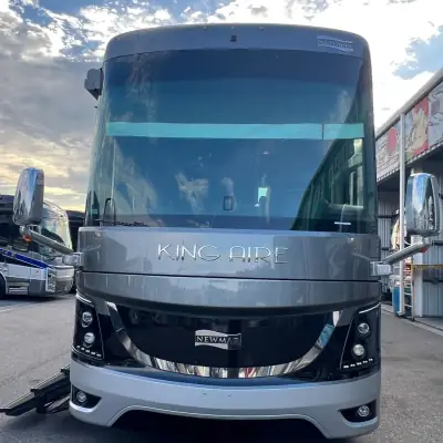 2019 Newmar King Aire 4531 photo 3