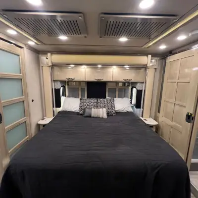 2019 Newmar King Aire 4531 photo 15