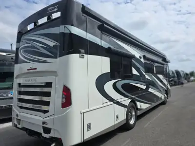 2022 Newmar New Aire 3545 photo 8