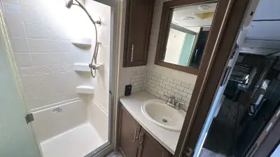 2019 Keystone Cougar Fifth Wheel 361RLW photo 17