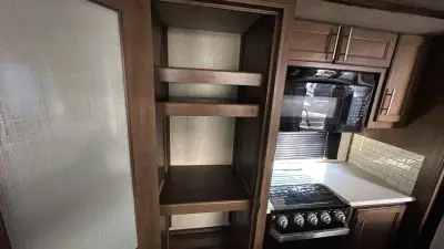 2019 Keystone Cougar Fifth Wheel 361RLW photo 33