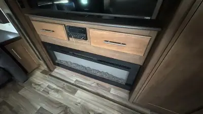 2019 Keystone Cougar Fifth Wheel 361RLW photo 34