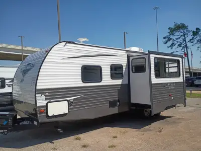 2019 Prime Time Manufacturing Avenger 26BH photo 3