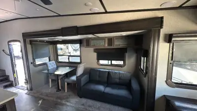 2020 Crossroads Cruiser HP Fifth Wheel CR3391RL photo 10
