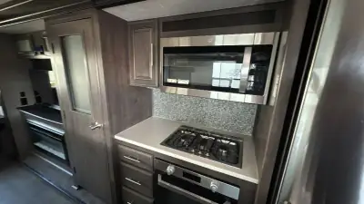 2020 Crossroads Cruiser HP Fifth Wheel CR3391RL photo 28