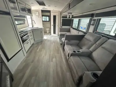 2023 Jayco White Hawk 27RB photo 7