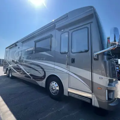 2022 Newmar Dutch Star 4081