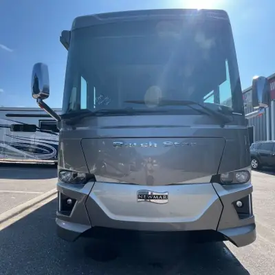 2022 Newmar Dutch Star 4081 photo 2