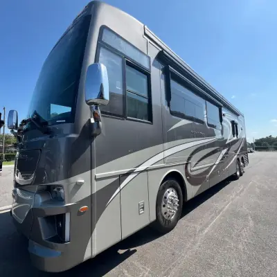2022 Newmar Dutch Star 4081 photo 3