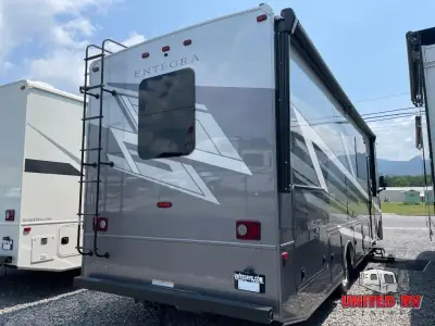 2027 Entegra Coach Vision 29S photo 4