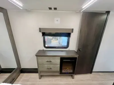 2026 Forest River Cherokee Arctic Wolf 3750SUITE photo 99