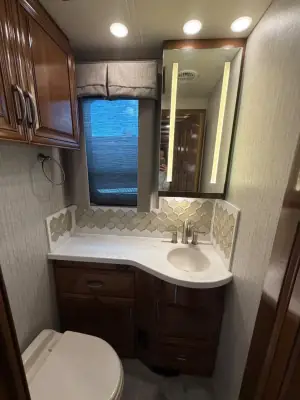 2022 Newmar Essex 4551 photo 15