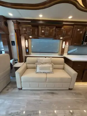2022 Newmar Essex 4551 photo 9