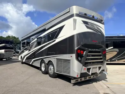 2025 Newmar Dutch Star 4369 photo 4