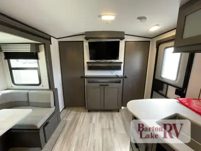 2022 Cruiser MPG 2500BH photo 15