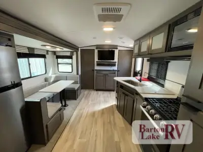 2022 Cruiser MPG 2500BH photo 25