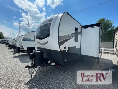 2025 Forest River Rockwood Mini Lite 2214S photo 4