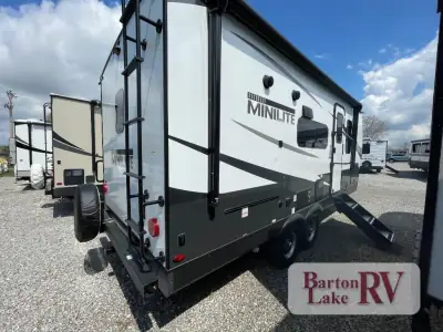 2025 Forest River Rockwood Mini Lite 2214S photo 7