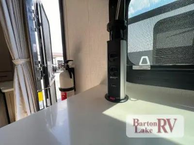 2025 Forest River Rockwood Mini Lite 2214S photo 32