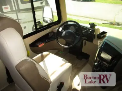 2019 Entegra Coach Vision 31V photo 7