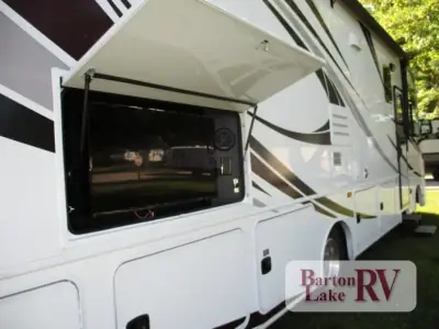 2019 Entegra Coach Vision 31V photo 4