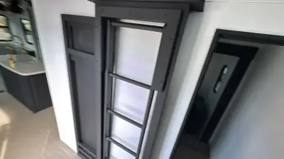 2018 Keystone Avalanche Fifth Wheel 365MB photo 22