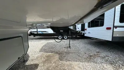 2018 Keystone Avalanche Fifth Wheel 365MB photo 52