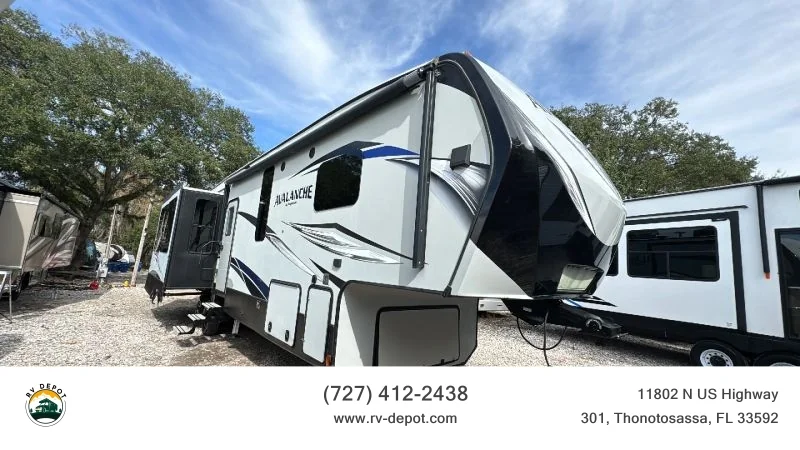 2018 Keystone Avalanche Fifth Wheel 365MB exterior
