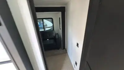 2018 Keystone Avalanche Fifth Wheel 365MB photo 20