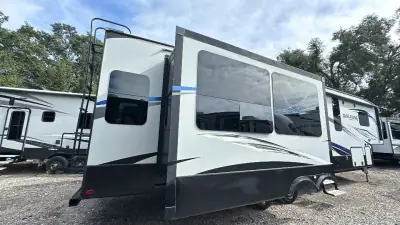 2018 Keystone Avalanche Fifth Wheel 365MB photo 63