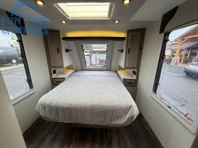 2021 Lance TRAVEL TRAILER 2075 photo 30