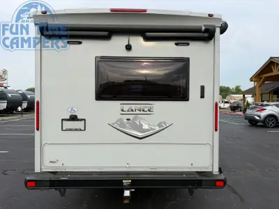 2021 Lance TRAVEL TRAILER 2075 photo 5