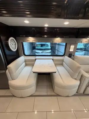 2022 Newmar London Aire 4551 photo 17
