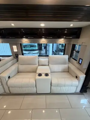 2022 Newmar London Aire 4551 photo 16