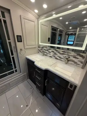 2022 Newmar London Aire 4551 photo 27