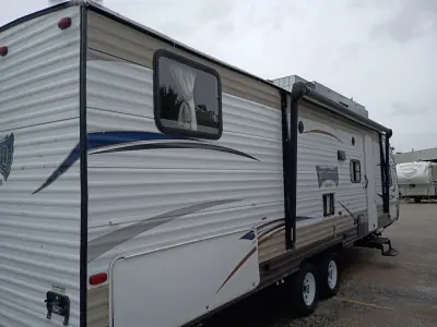 2018 Forest River Wildwood X-Lite 273QBXL photo 4
