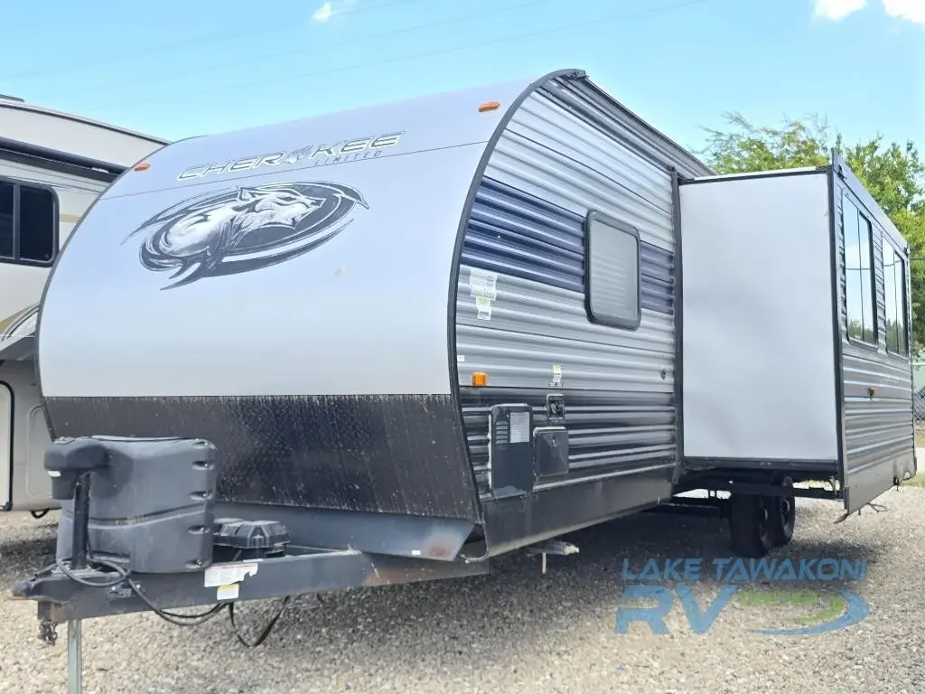 2022 Forest River Cherokee Grey Wolf 26DBH exterior
