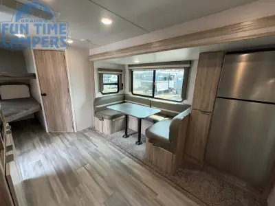 2022 Winnebago MINNIE 2301BHS photo 28