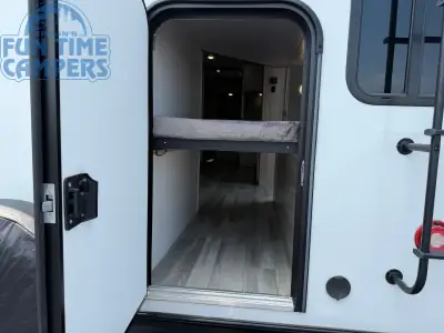 2022 Winnebago MINNIE 2301BHS photo 7