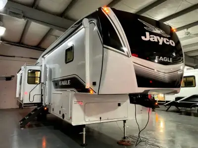 2026 Jayco Eagle 365UKTS photo 28